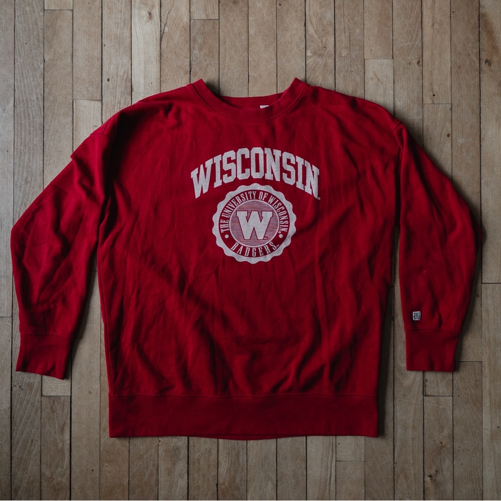 American Eagle Tailgate Wisconsin Badgers Crewneck